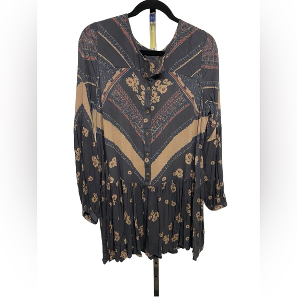Free People Dresses & Skirts - Free People Boho Western Flowy Tunic Length Blouse or Mini Dress size M/L